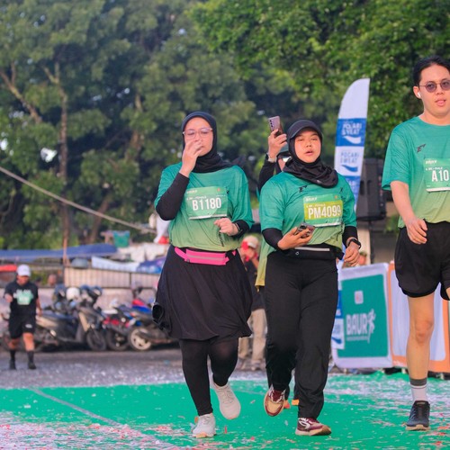 Race photo from BAUR RUN 2025