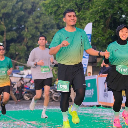 Race photo from BAUR RUN 2025