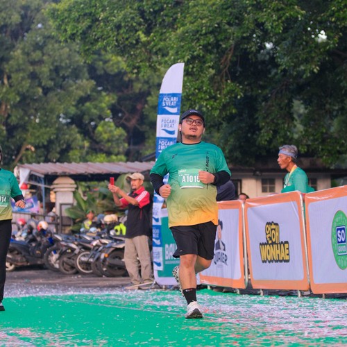Race photo from BAUR RUN 2025