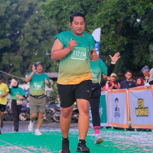 Race photo from BAUR RUN 2025