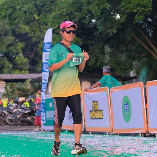 Race photo from BAUR RUN 2025