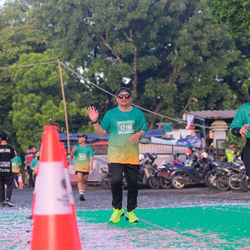 Race photo from BAUR RUN 2025
