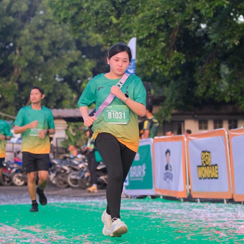 Race photo from BAUR RUN 2025