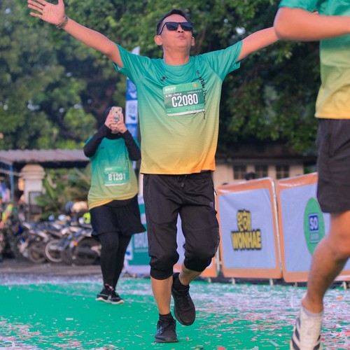 Race photo from BAUR RUN 2025