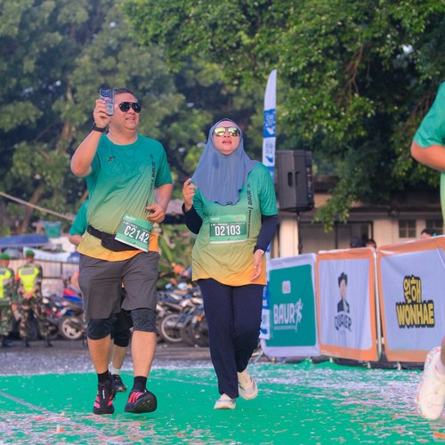 Race photo from BAUR RUN 2025