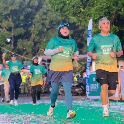 Race photo from BAUR RUN 2025