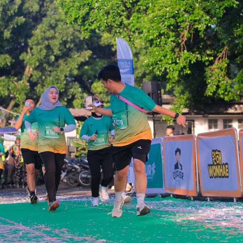 Race photo from BAUR RUN 2025