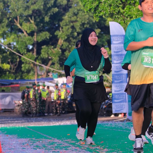 Race photo from BAUR RUN 2025