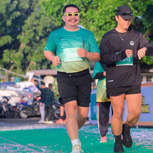 Race photo from BAUR RUN 2025