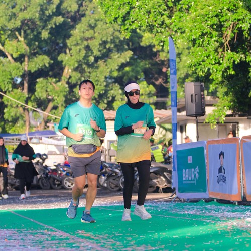 Race photo from BAUR RUN 2025