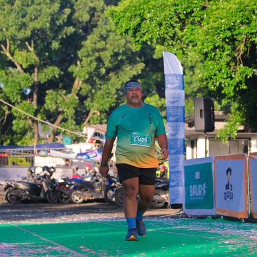 Race photo from BAUR RUN 2025
