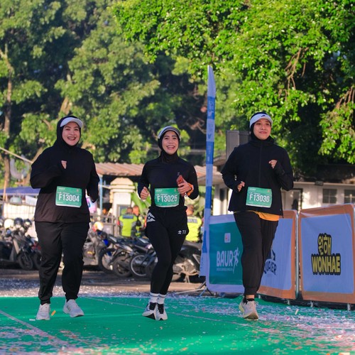 Race photo from BAUR RUN 2025