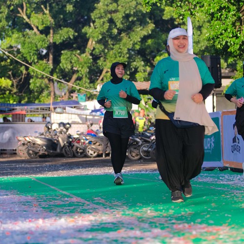 Race photo from BAUR RUN 2025