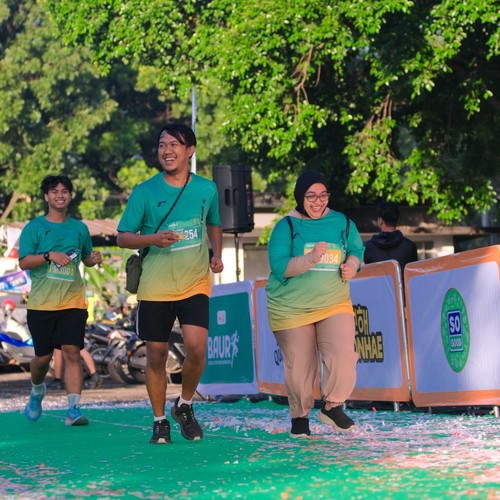 Race photo from BAUR RUN 2025