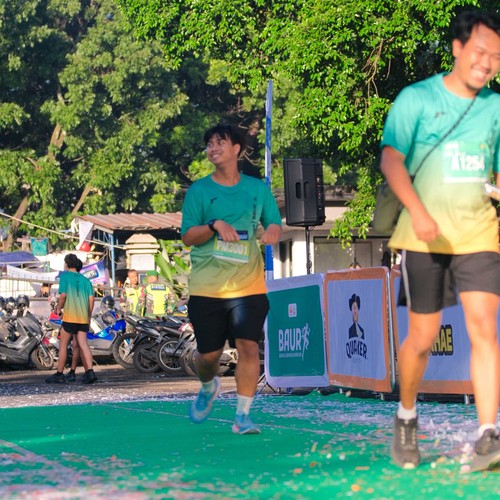 Race photo from BAUR RUN 2025