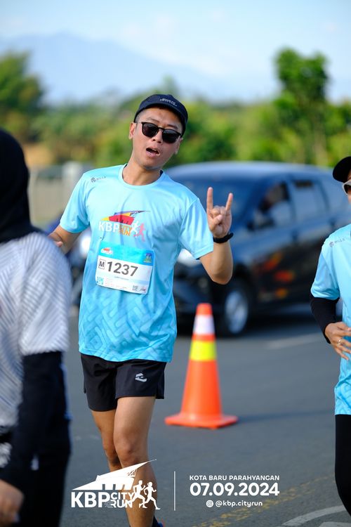Race photo from KBP City Run 2024