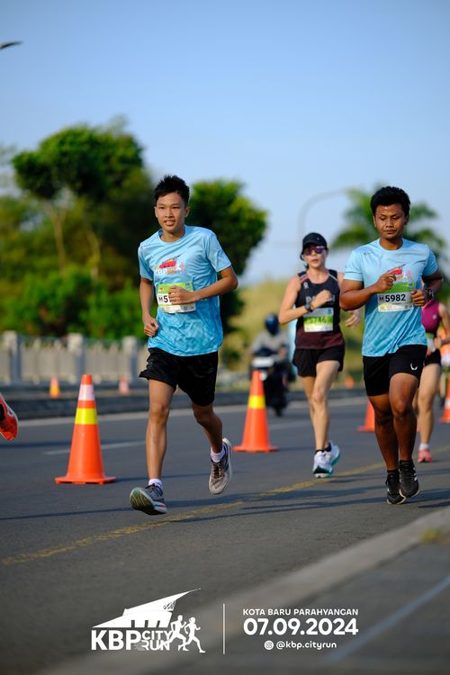 Race photo from KBP City Run 2024