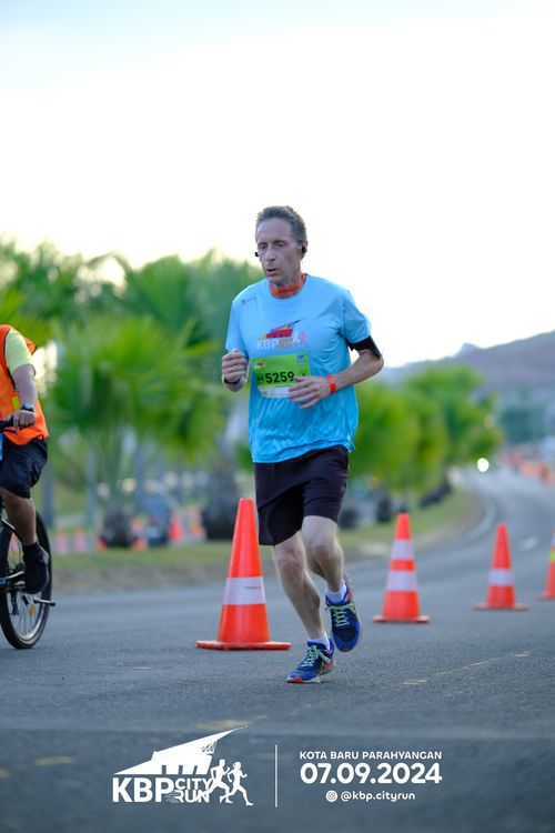 Race photo from KBP City Run 2024