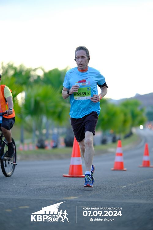 Race photo from KBP City Run 2024