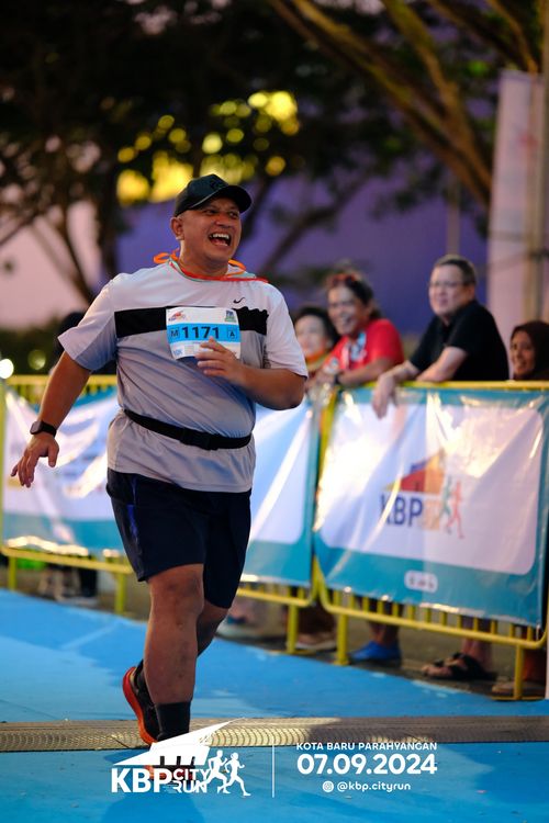 Race photo from KBP City Run 2024