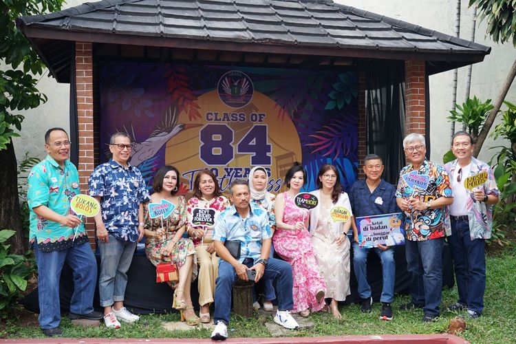 Race photo from Class of 84, 40 Years Togetherness