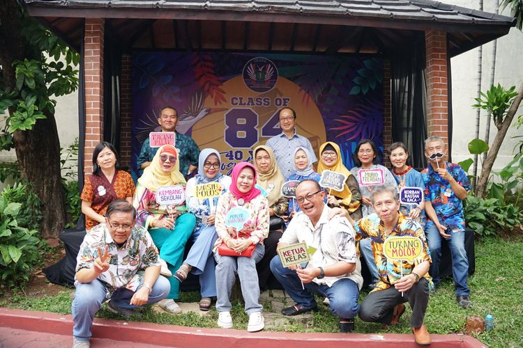 Race photo from Class of 84, 40 Years Togetherness