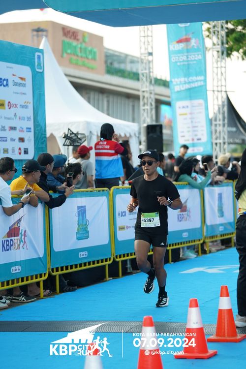 Race photo from KBP City Run 2024