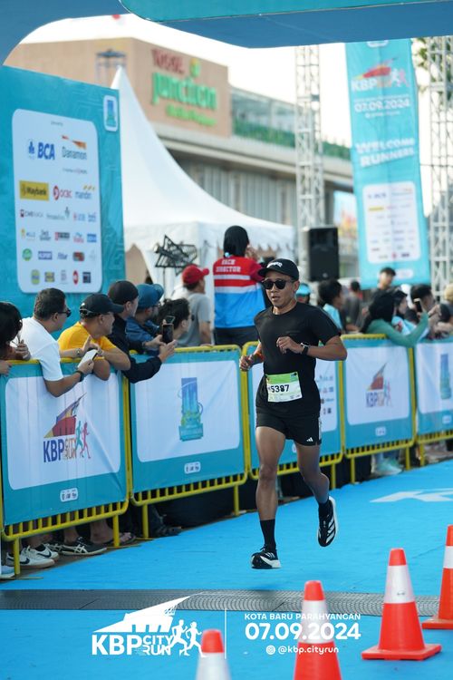 Race photo from KBP City Run 2024