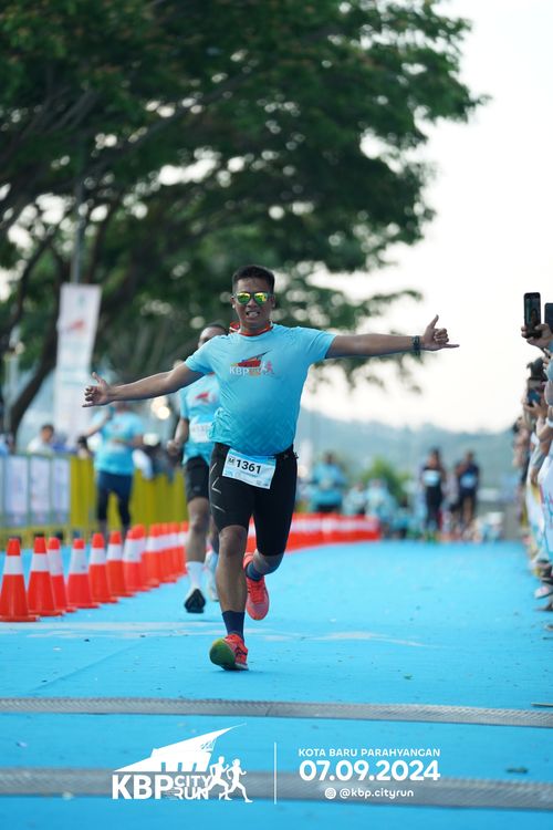 Race photo from KBP City Run 2024