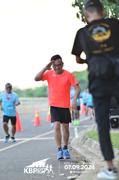 Race photo from KBP City Run 2024