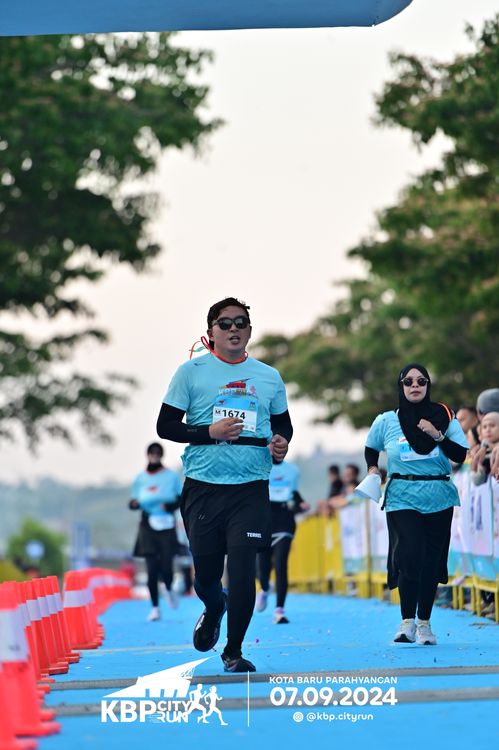 Race photo from KBP City Run 2024