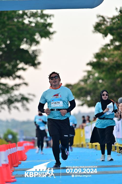 Race photo from KBP City Run 2024