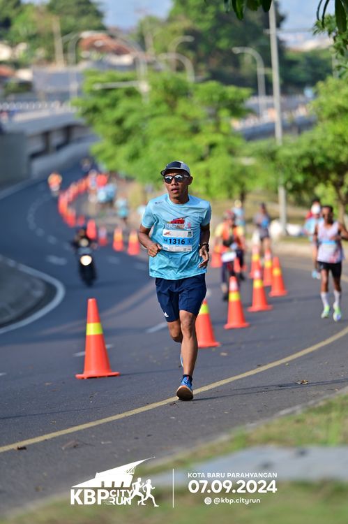 Race photo from KBP City Run 2024