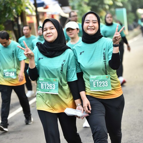 Race photo from BAUR RUN 2025