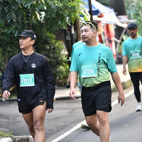 Race photo from BAUR RUN 2025