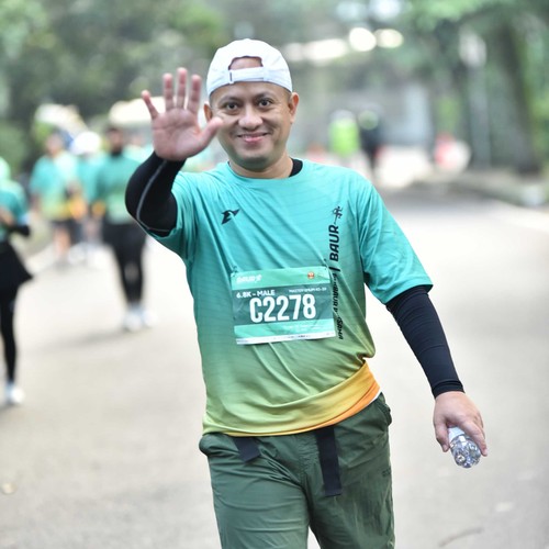 Race photo from BAUR RUN 2025