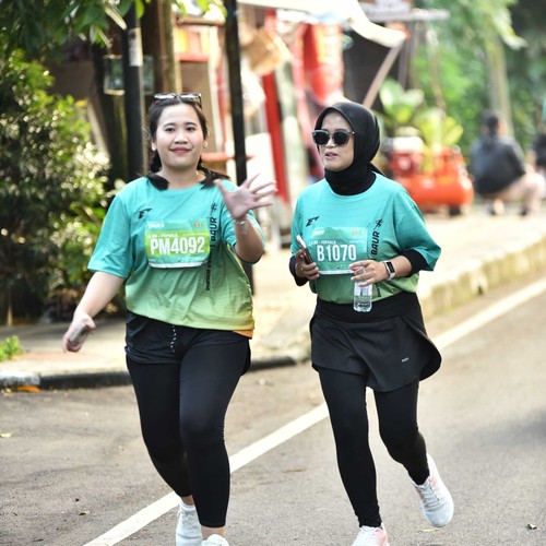 Race photo from BAUR RUN 2025