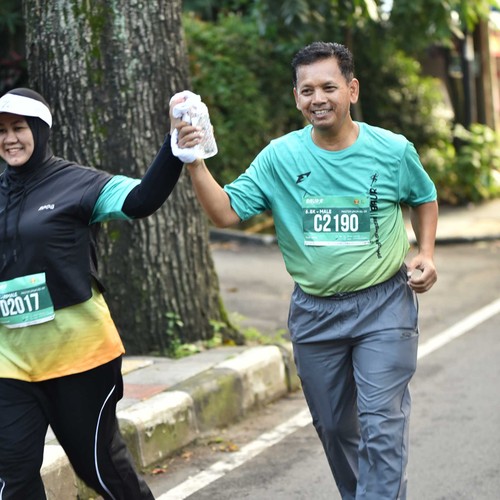 Race photo from BAUR RUN 2025