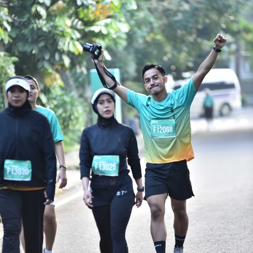 Race photo from BAUR RUN 2025