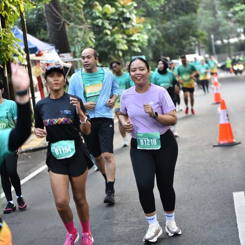 Race photo from BAUR RUN 2025