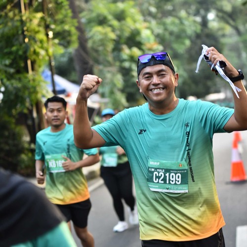 Race photo from BAUR RUN 2025