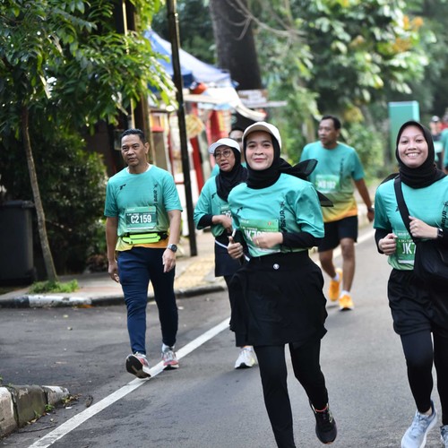 Race photo from BAUR RUN 2025