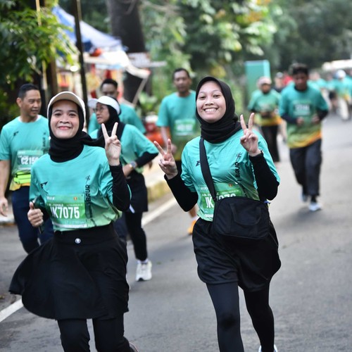 Race photo from BAUR RUN 2025