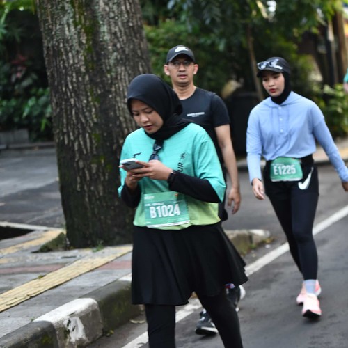 Race photo from BAUR RUN 2025