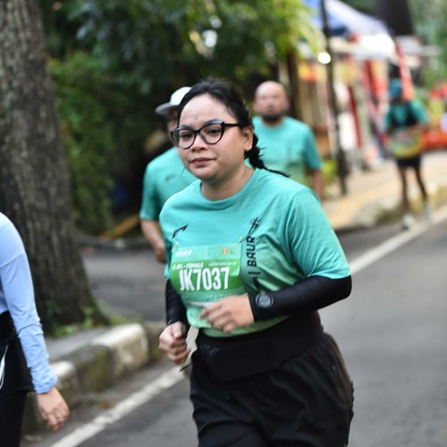 Race photo from BAUR RUN 2025