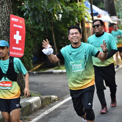 Race photo from BAUR RUN 2025