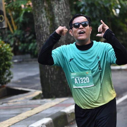 Race photo from BAUR RUN 2025