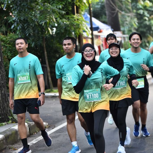 Race photo from BAUR RUN 2025