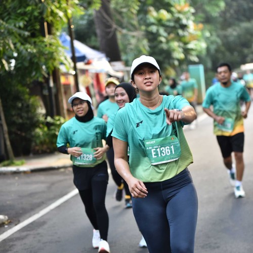 Race photo from BAUR RUN 2025