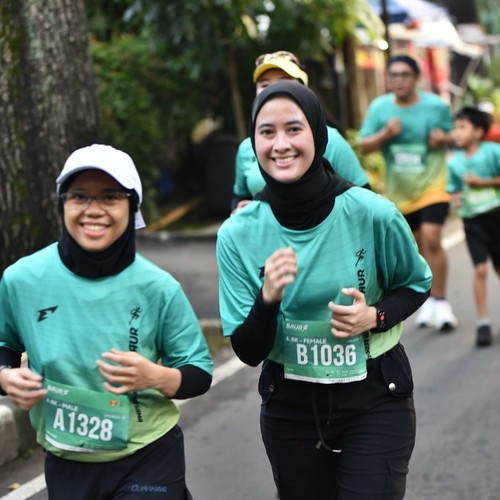 Race photo from BAUR RUN 2025